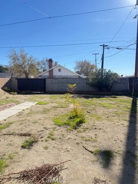 114 W Lancaster Boulevard, Lancaster, California 93534 home-pic-18